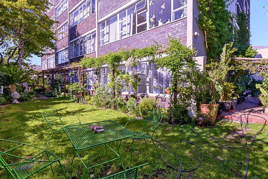 1 Bedroom Property for Sale in Wynberg Upper Western Cape